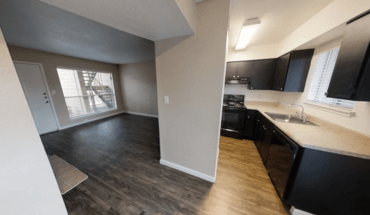 4 of 28 Meadow Park Apartment for rent in Alvin, TX