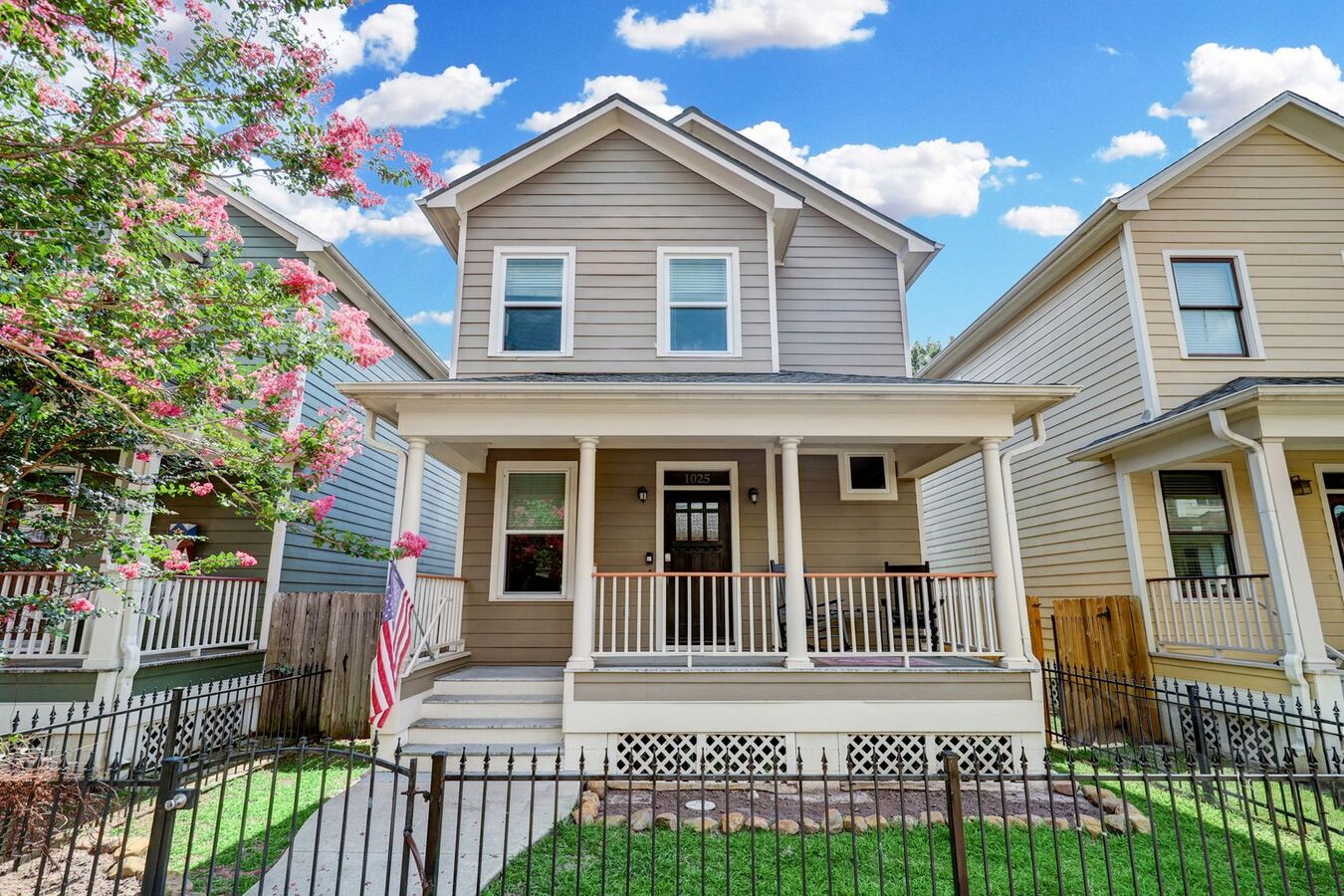Charming Craftsmanstyle Home In Shady Acres... Apartments Houston, TX