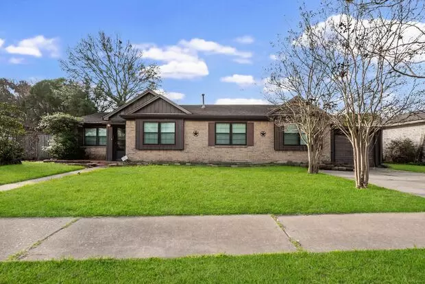 Huge Backyard Oasis- Perfect For Hosting Apartment for rent in Houston, TX