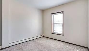 4 of 12 518/524 Isabella Apartment for rent in Neenah, WI