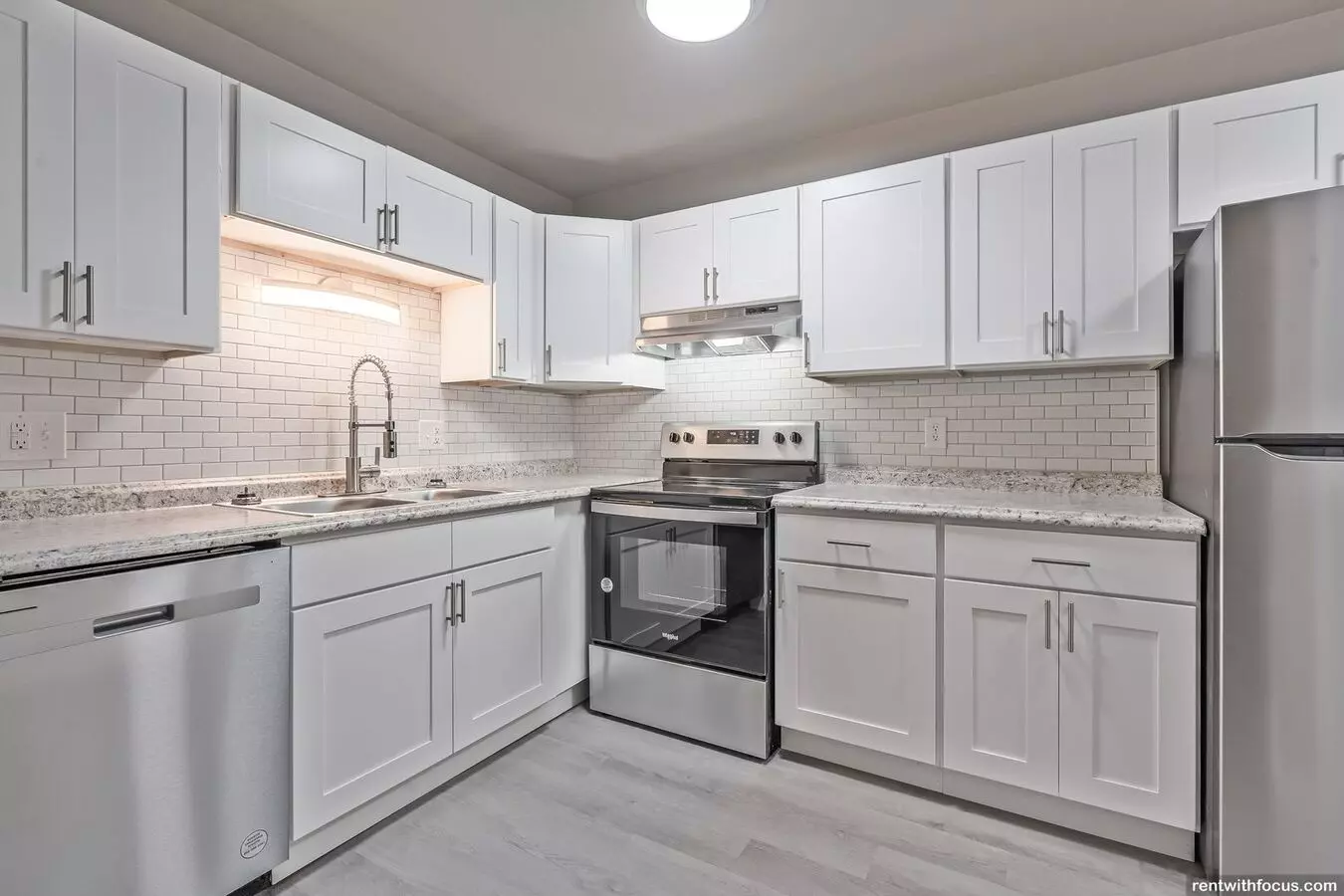 Apple Ridge Townhomes - 8827 Apartment for rent in Milwaukee, WI