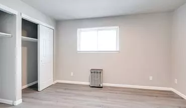 5 of 12 205 Adams St Apartment for rent in Neenah, WI