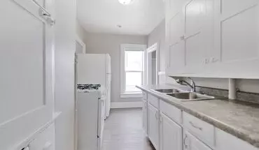 2 of 28 818/818a Bowen St Apartment for rent in Oshkosh, WI