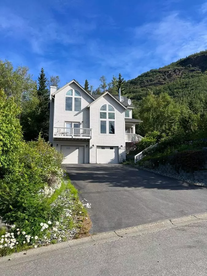 A Gorgeous Eagle River Home With Views For Days! House for rent in Eagle River, AK