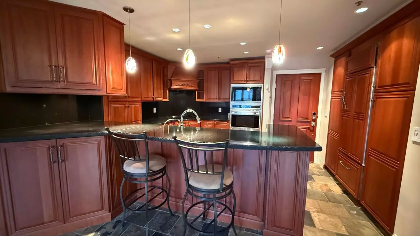 Luxury 2 Bedroom, 1 Bathroom Downtown Condo W/garage In Secure Building! Apartment for rent in Anchorage, AK