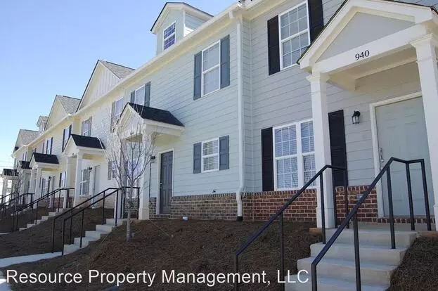 208 Bradford St NE Apartment for rent in Gainesville, GA