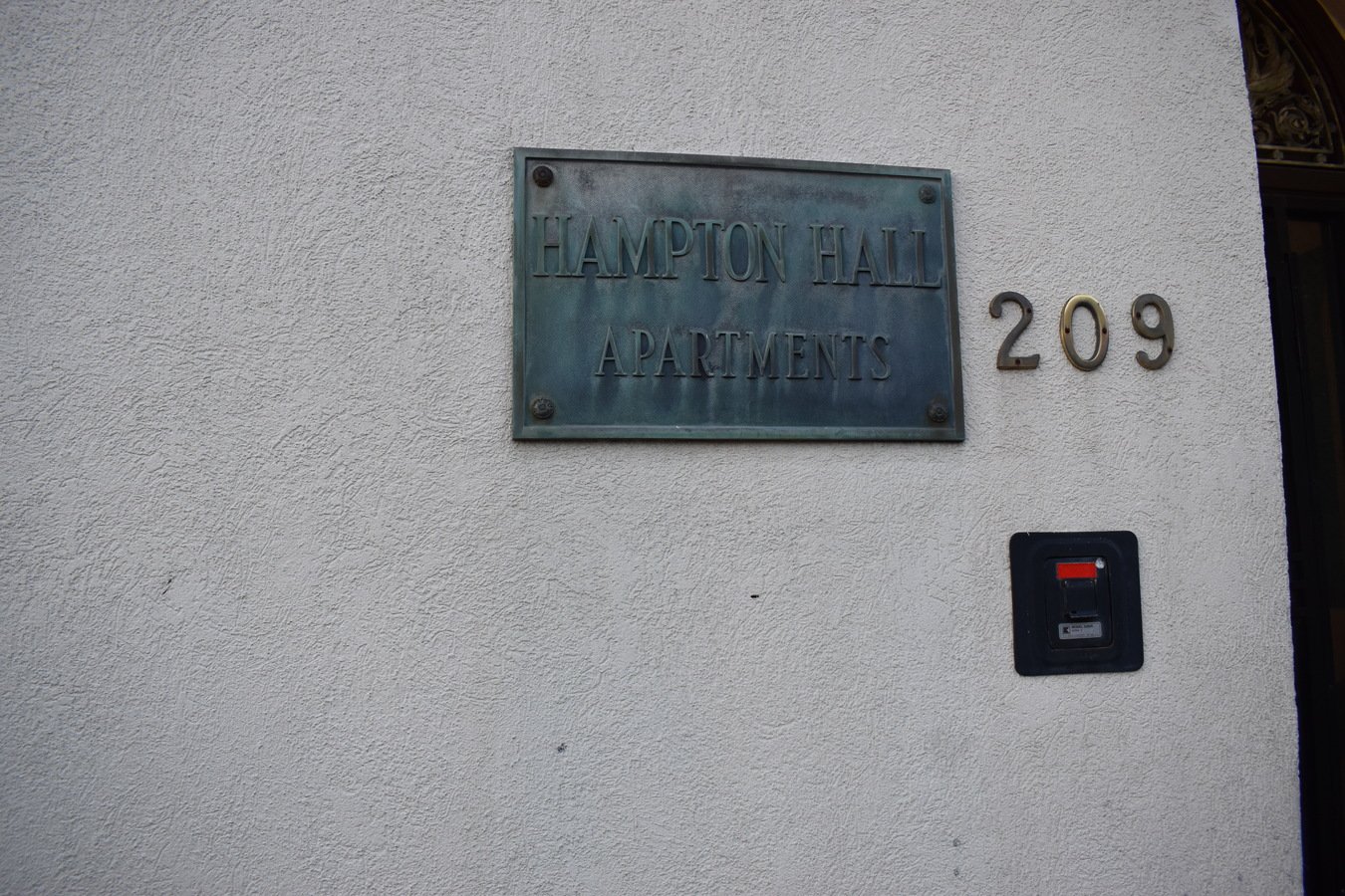 Hampton Hall Apartments 209 York St Louisville, KY