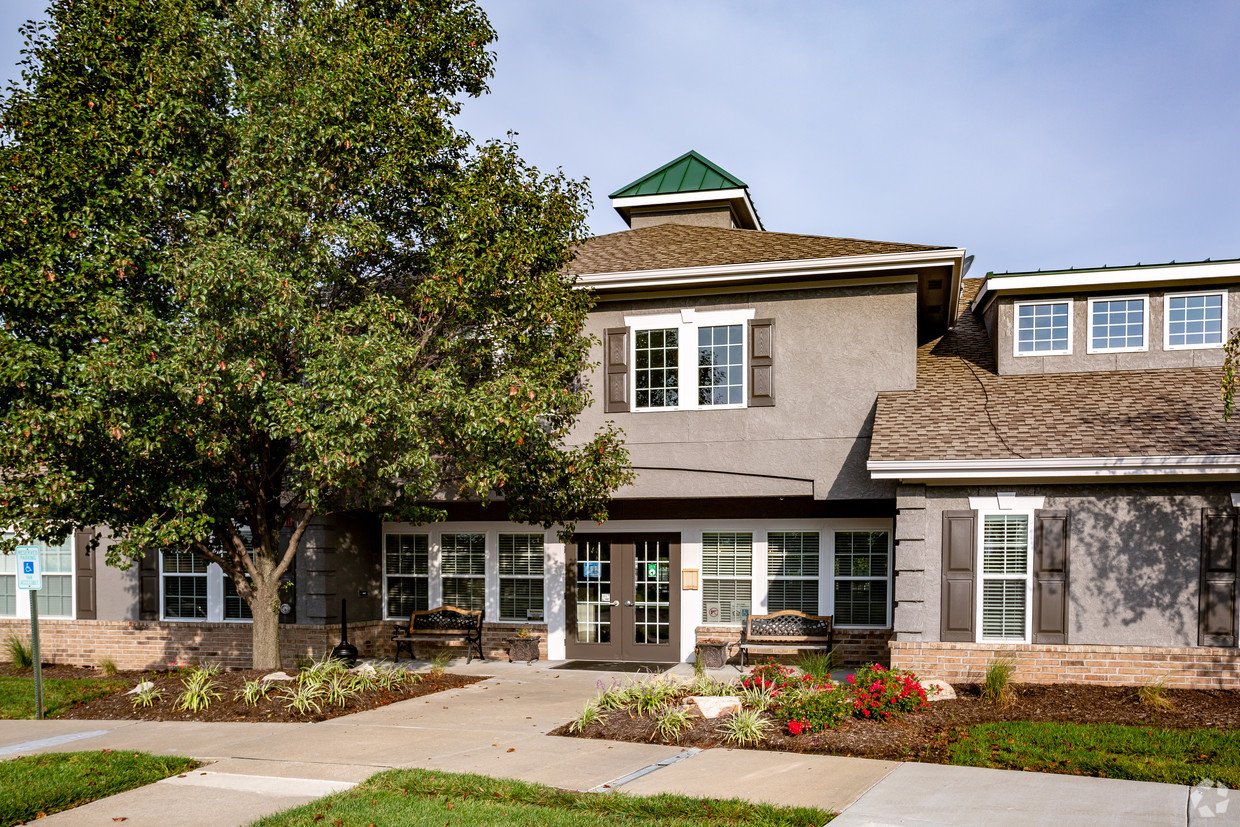 Saddlewood Apartments Olathe, KS