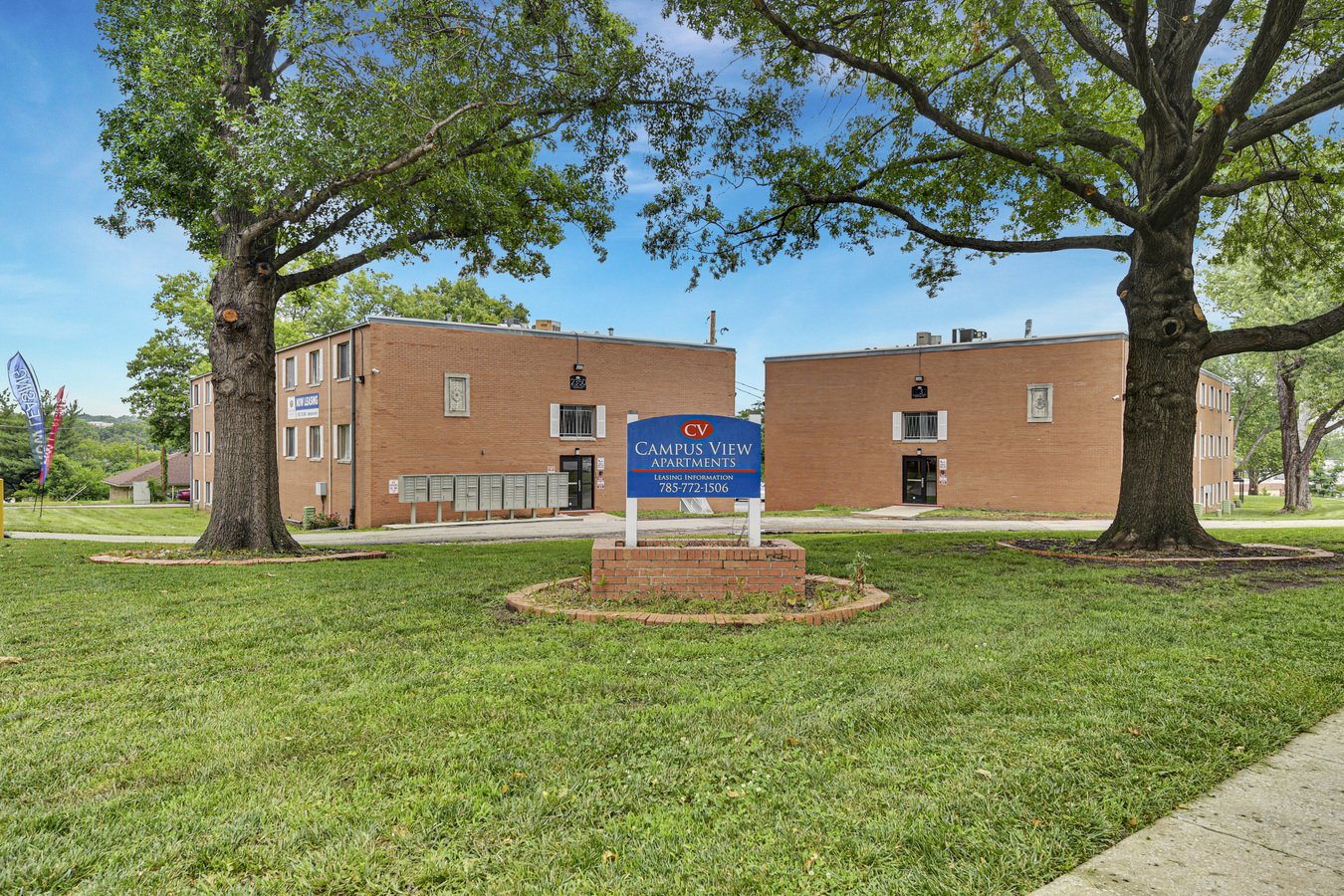 Campus View Apartments 2350 Ridge Court Lawrence, KS
