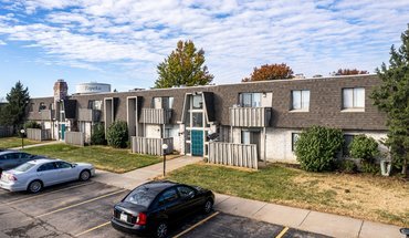 White Lakes Plaza Apartment for rent in Topeka, KS