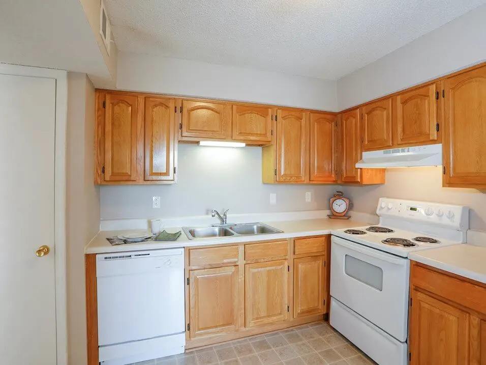 Regency North Apartments 6024 N Jefferson Kansas City, MO