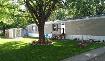 Longacre Apartment for rent in Charleston, IL
