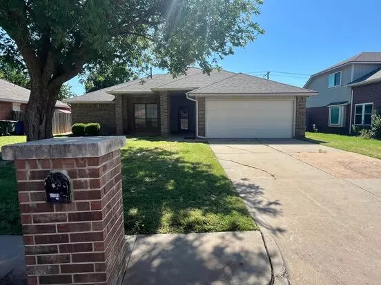 Great 3 Bed 2 Bath In Edmond Apartment for rent in Edmond, OK