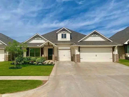 Beautiful Home Right Off The Turnpike!! Apartment for rent in Yukon, OK