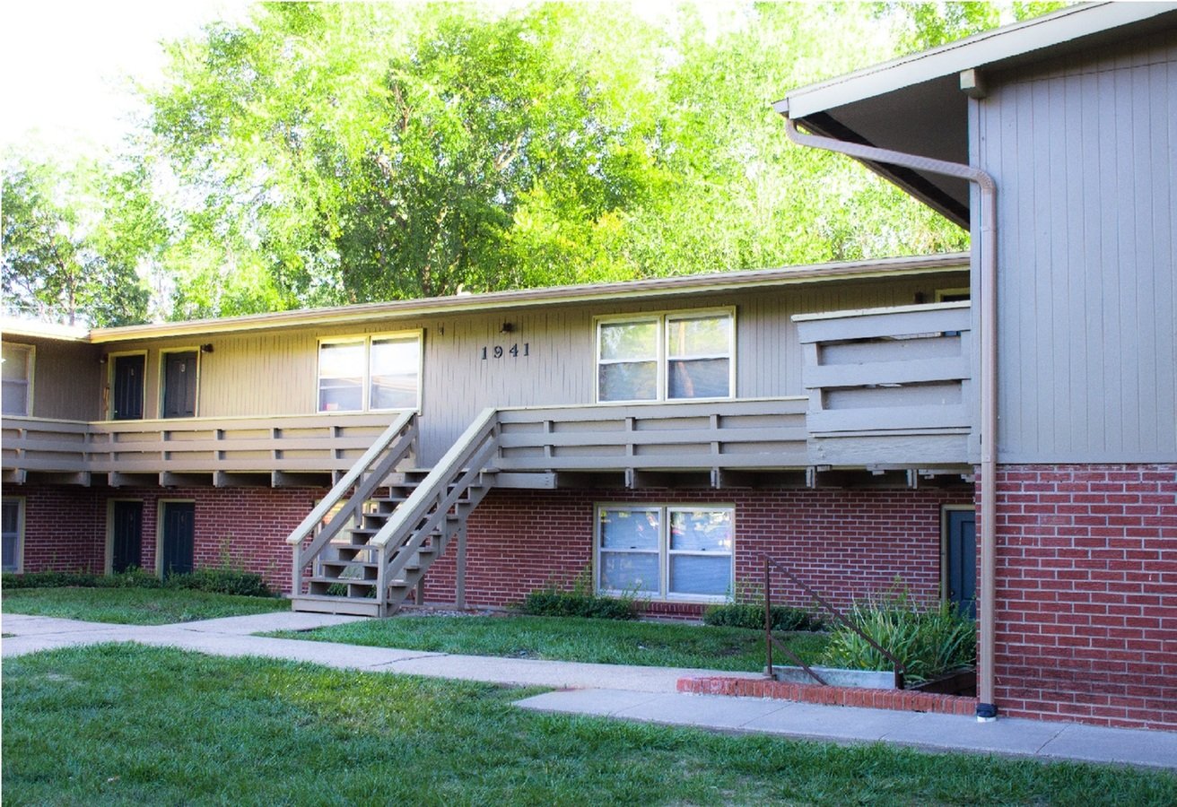 1941 College Heights Road Apartments Manhattan, KS Rentable