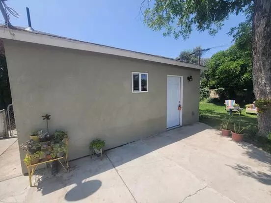 Single-story 1-bedroom Back House In Redlands! Apartment for rent in Redlands, CA