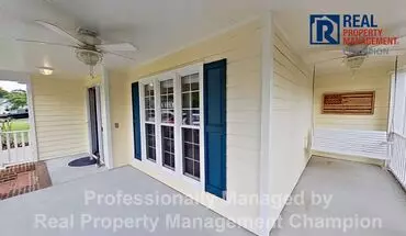 3 of 39 Spacious Upscale Home In Established Neighborhood House for rent in Wilmington, NC