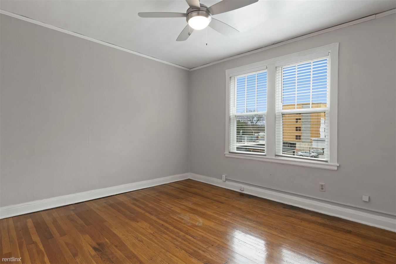 Park Terrace Apartments 1899 Poplar Ave Memphis, TN