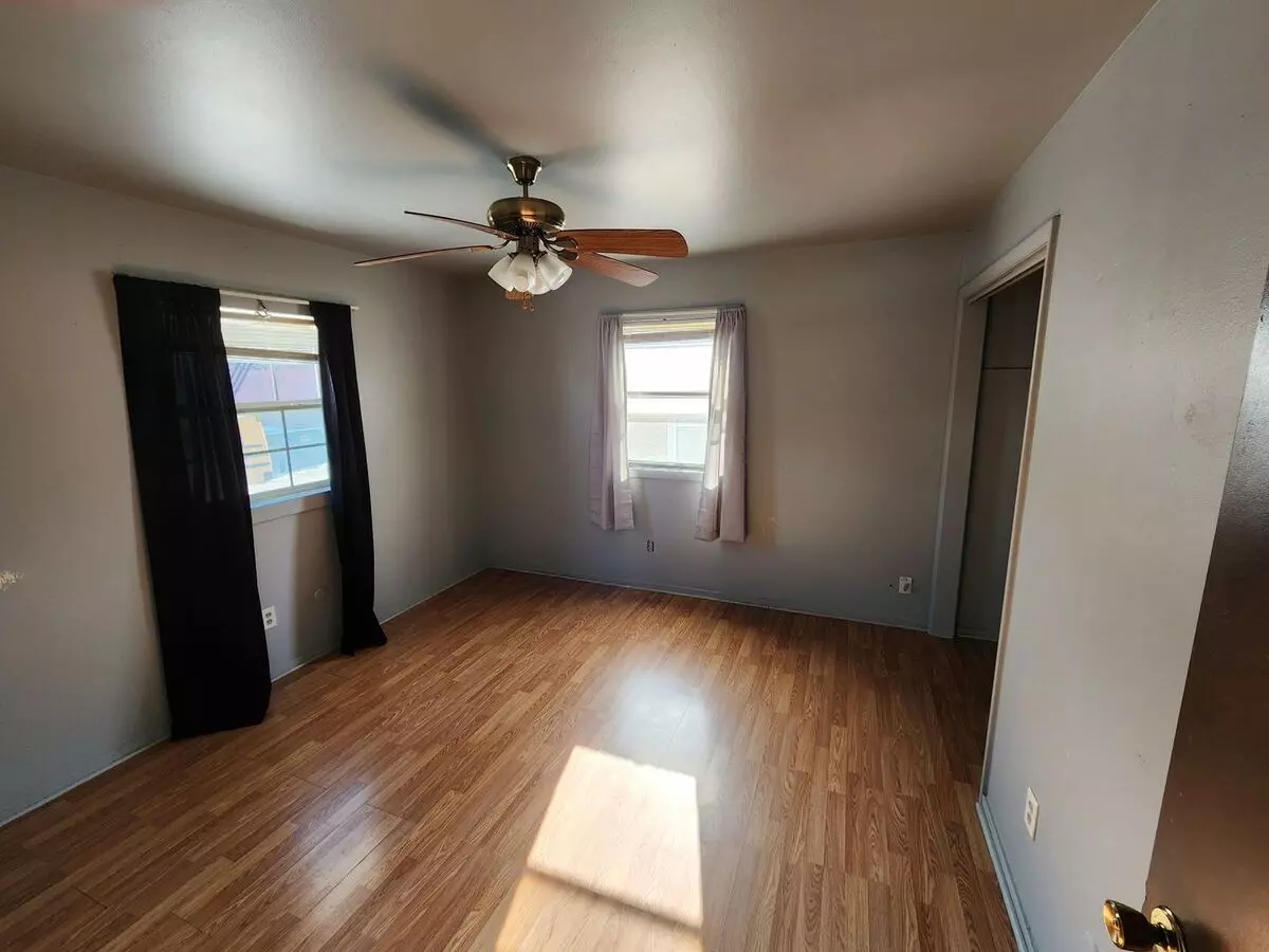 205 S Parker Ave Apartment for rent in Springfield, IL