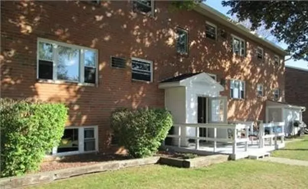 904 E Sturgis St Apartment for rent in St Johns, MI