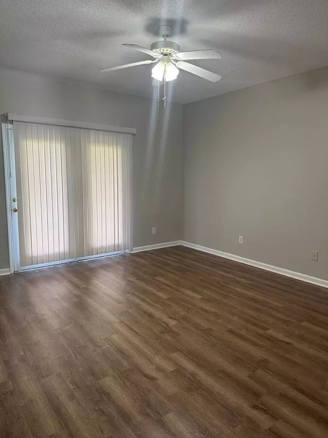 X102 Apartment for rent in Wilmington, NC