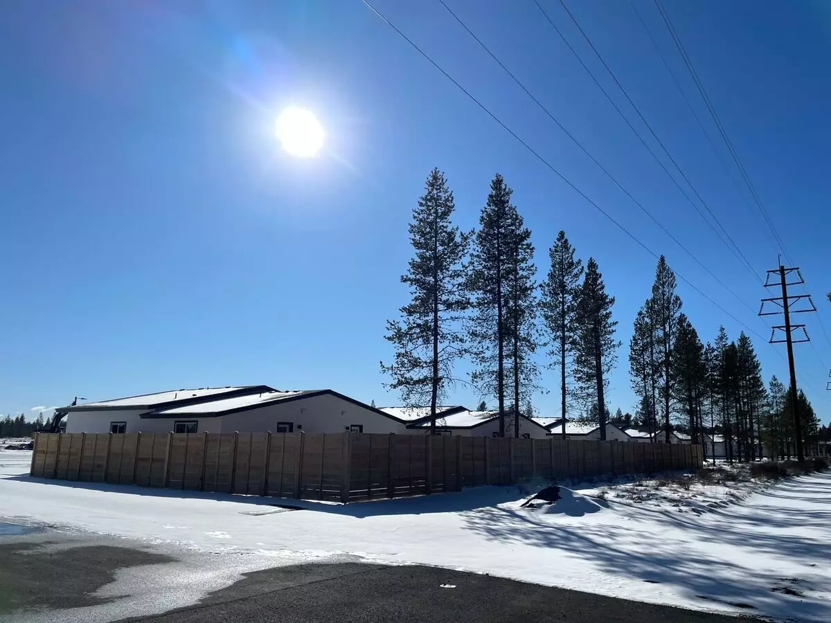 2 of 3 Heath Dr Apartment for rent in La Pine, OR