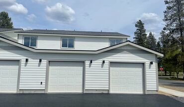 Morson Triplexes Apartment for rent in La Pine, OR