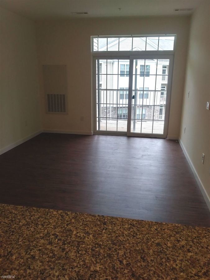 32 Arbor Hill Drive Weymouth, MA Apartment for Rent