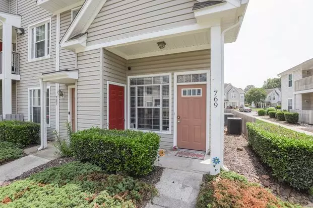 Cathedral Ceilings & Coastal Vibes—this 2br/2ba Vb Condo Has It All! Apartment for rent in Virginia Beach, VA Cathedral Ceilings & Coastal Vibes—this 2br/2ba Vb Condo Has It All! Apartment for rent in Virginia Beach, VA