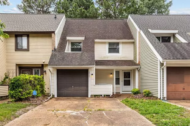 Beautiful 2-bed, 2.5-bath Home With Spacious Kitchen In Virginia Beach Apartment for rent in Virginia Beach, VA