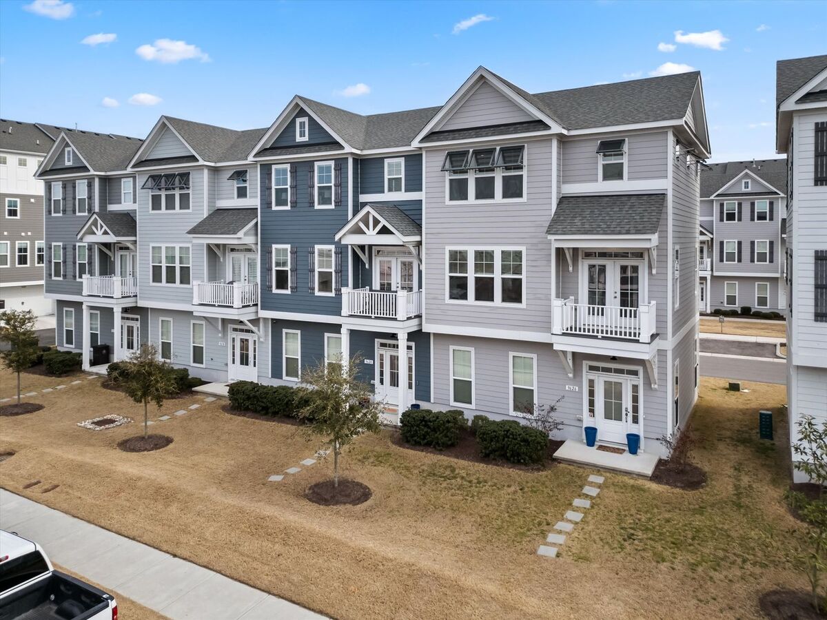 Coastal Luxury Meets Modern Elegance – Live Just... Apartments Norfolk, VA - Luxury Green Apartments For Rent In Coastal Neighborhoods