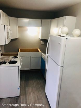 608 NE 4th St Apartment for rent in Grimes, IA