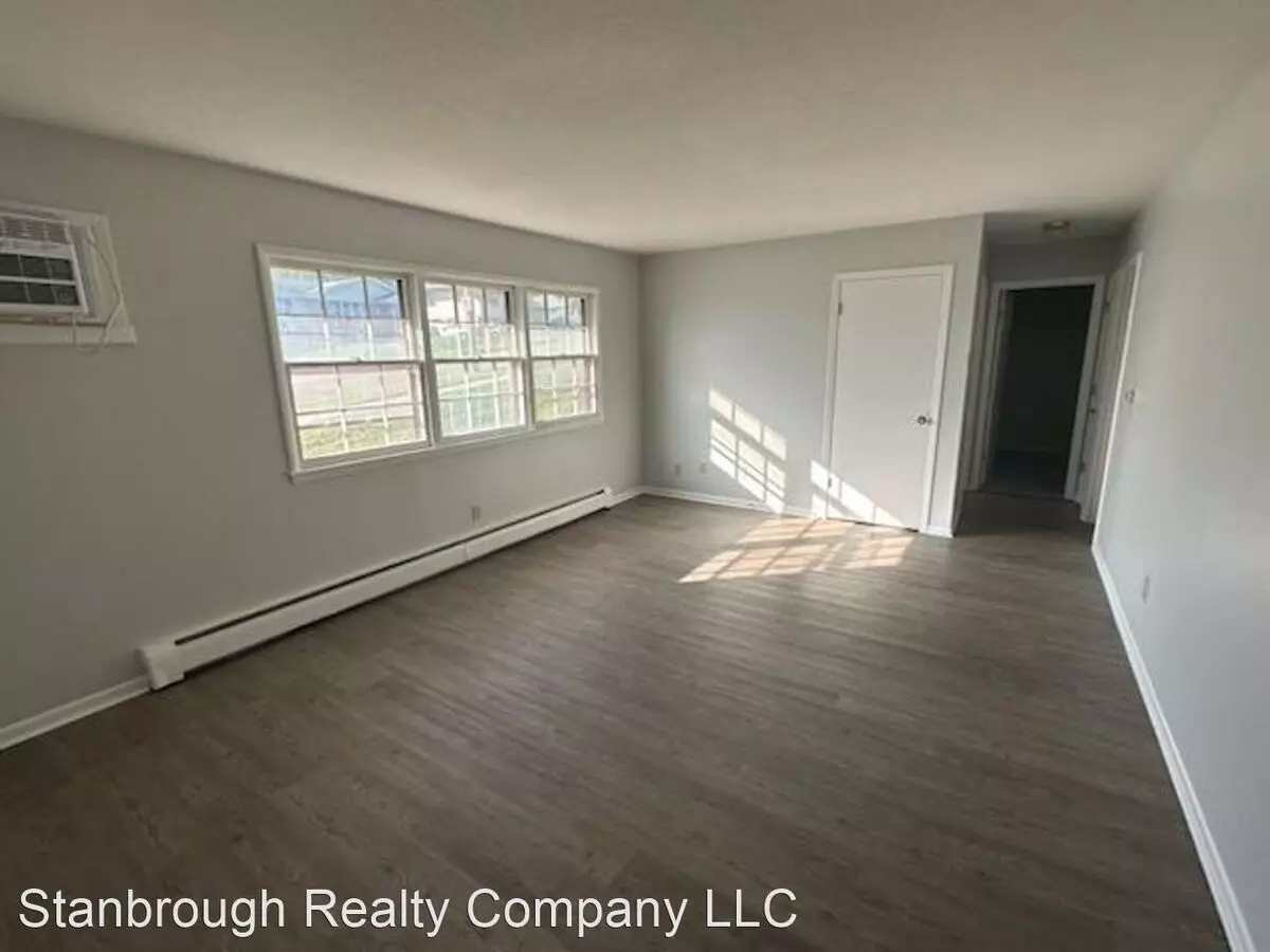 4210 Knob Hill Dr Apartment for rent in Des Moines, IA