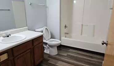 2 of 10 1201 E Bell Ave Apartment for rent in Des Moines, IA
