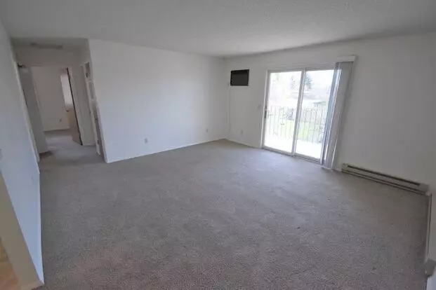 Top Floor Apartment! Close To Msu And Downtown! Apartment for rent in Bozeman, MT