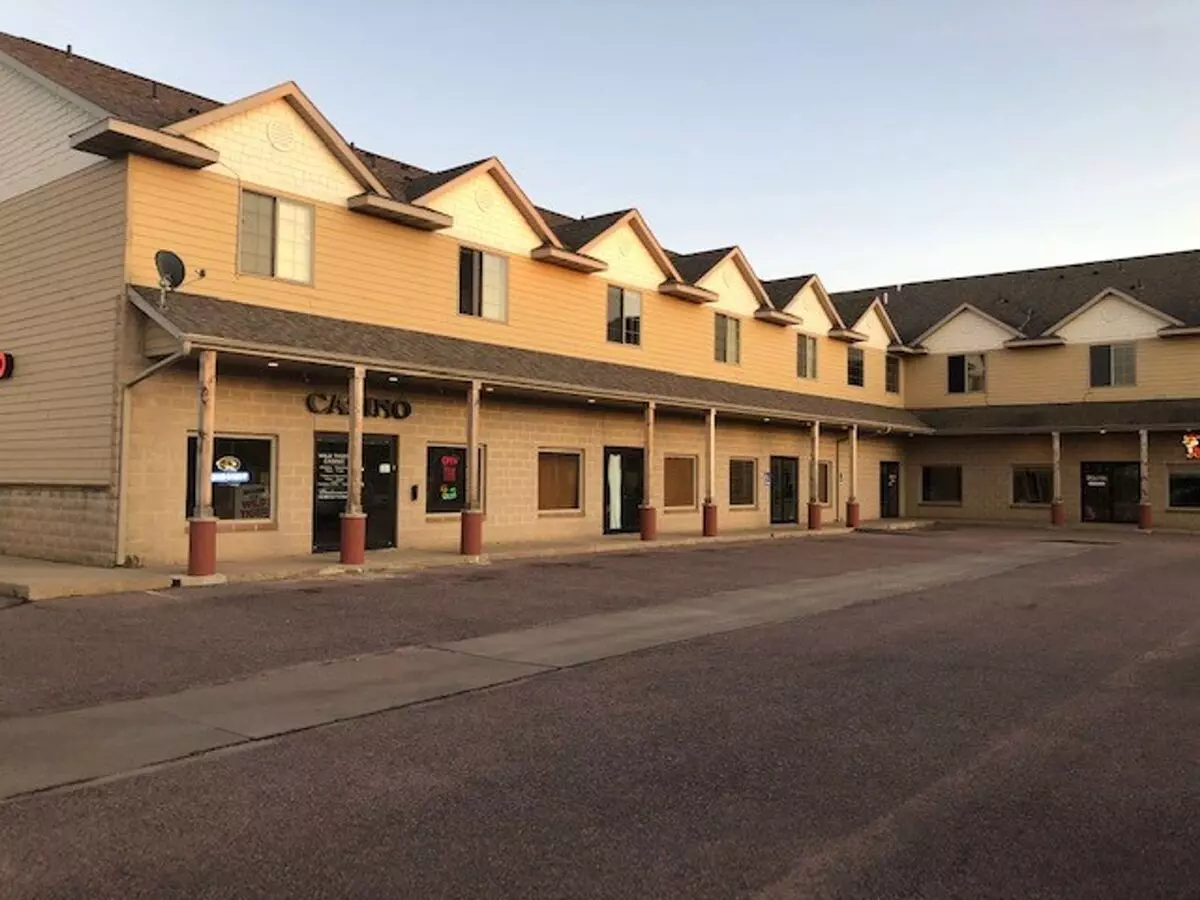 1 Month Free When You Sign A 13 Month Lease Apartment for rent in Harrisburg, SD