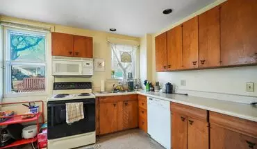 4 of 25 1407-1411 Main Apartment for rent in Cedar Falls, IA