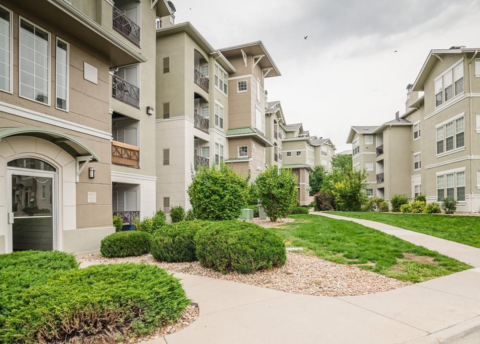 Waterford Lone Tree Apartments Lone Tree, CO