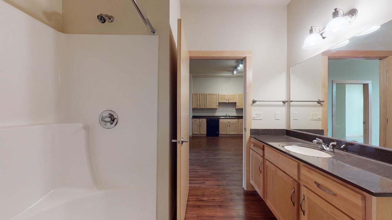 Retlaw Apartments Fond Du Lac, WI