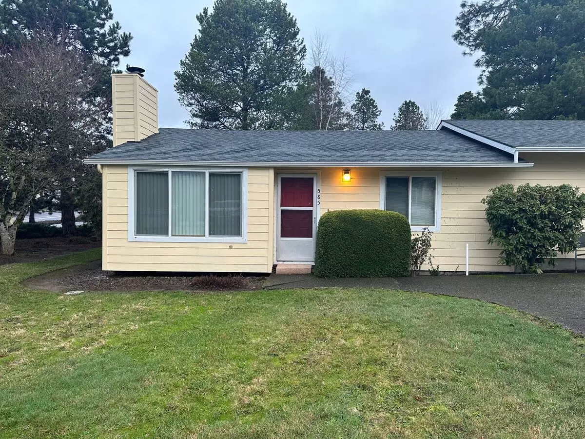 15967 SW Sunset Ct Apartment for rent in Sherwood, OR