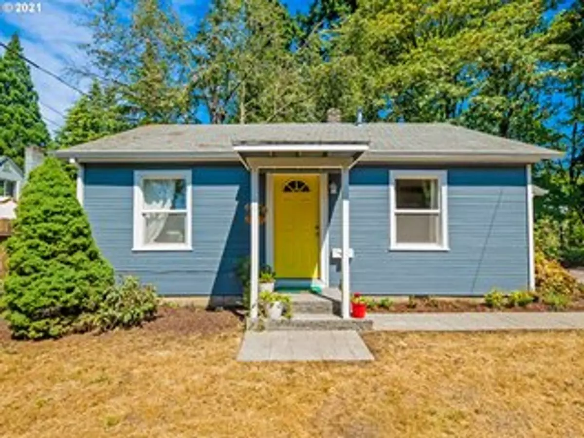 Cedar Hills 2 Bedroom Home! House for rent in Beaverton, OR