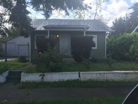 Lovely 2 Bedroom Home With Exterior Shop! Apartment for rent in Portland, OR