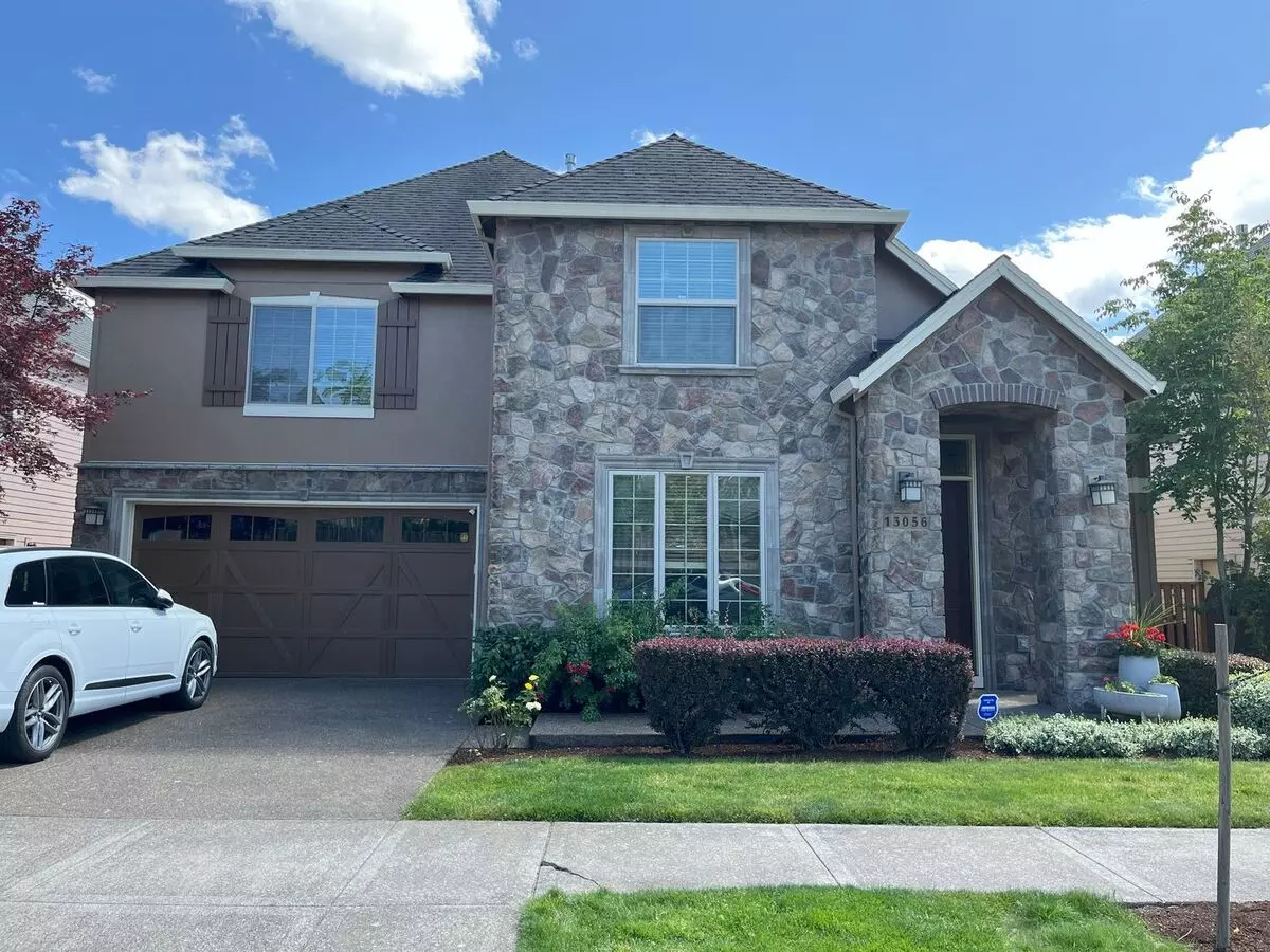 Stunning 4,593 Sqft Retreat With Dual Fireplaces & Entertainment Spaces House for rent in Portland, OR