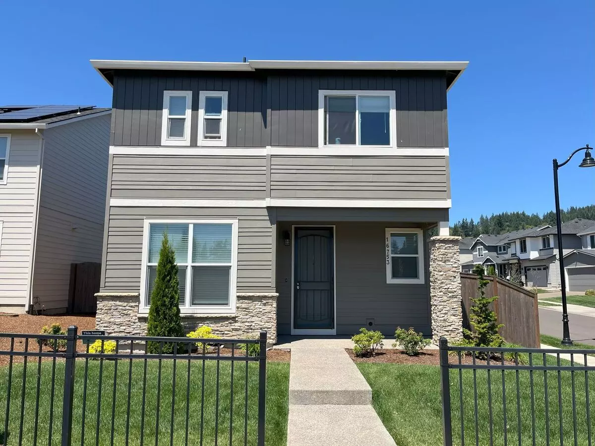 Stylish Comfort & Smart Design In The Heart Of Happy Valley House for rent in Happy Valley, OR