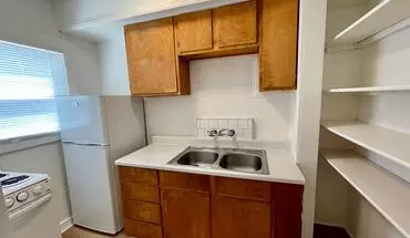4 of 23 1217 &amp; 1223 W 6th Ave Apartment for rent in Spokane, WA