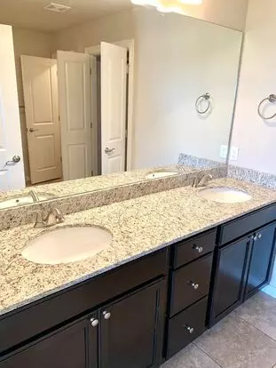 Beautiful Townhome Close To The Pinnacle! Apartment for rent in Rogers, AR
