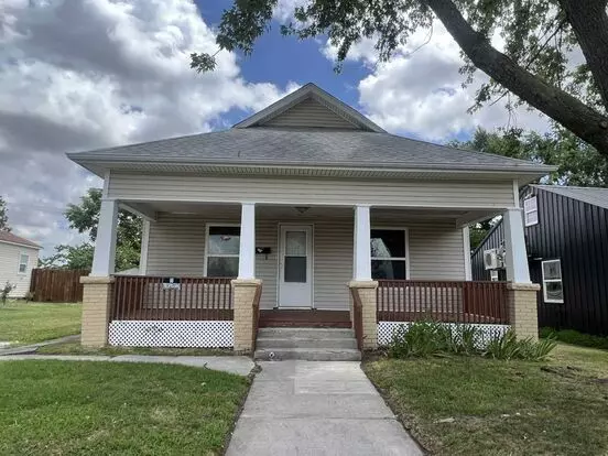 Joplin: Beautiful, Spacious 4 Bedroom/ 3 Bathrooms House With Shed And Close To Hospitals In Joplin Mo!! Apartment for rent in Joplin, MO Joplin: Beautiful, Spacious 4 Bedroom/ 3 Bathrooms House With Shed And Close To Hospitals In Joplin Mo!! Apartment for rent in Joplin, MO