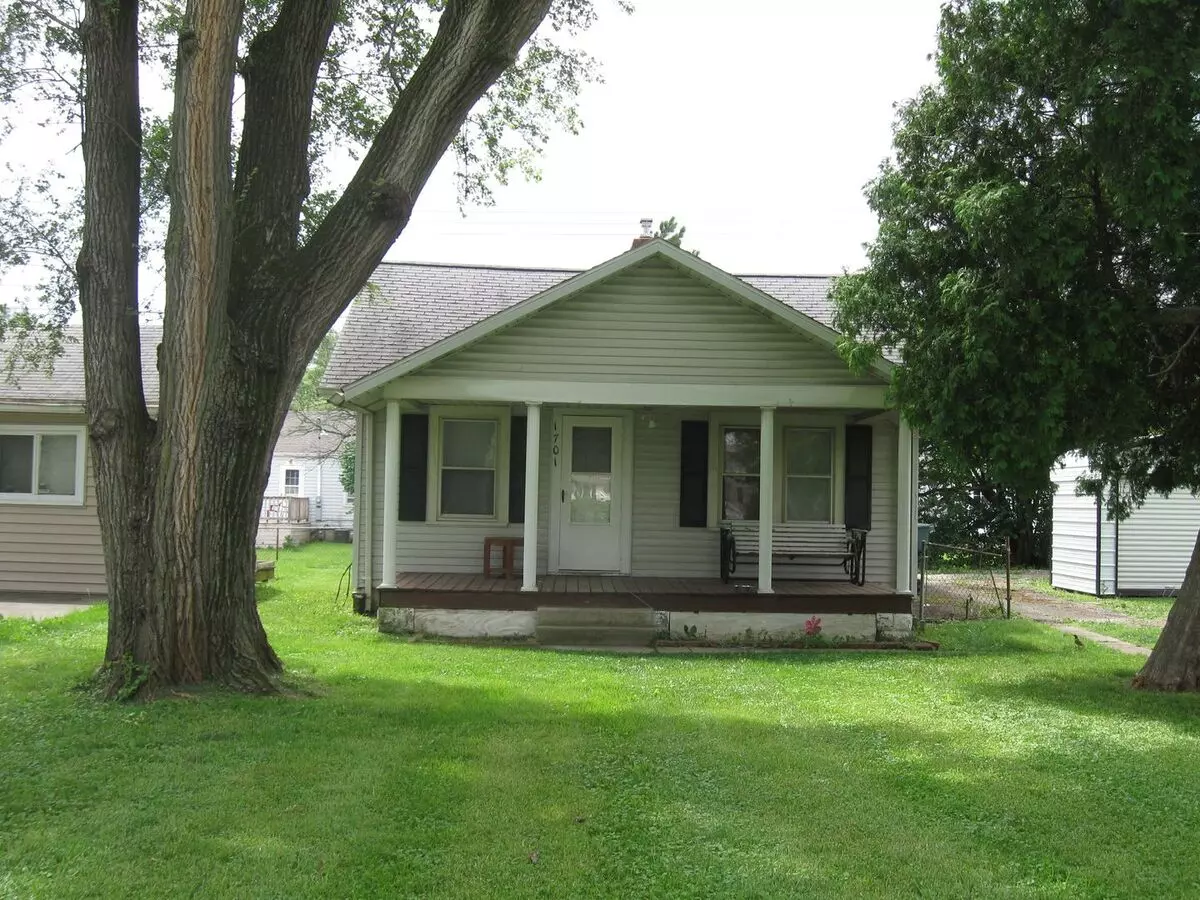 Massive Loft Area House for rent in Muncie, IN