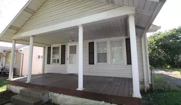 2 of 13 Massive Loft Area House for rent in Muncie, IN