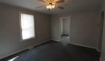 3 of 13 Massive Loft Area House for rent in Muncie, IN